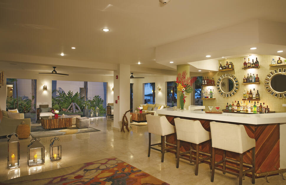 Lobby Bar