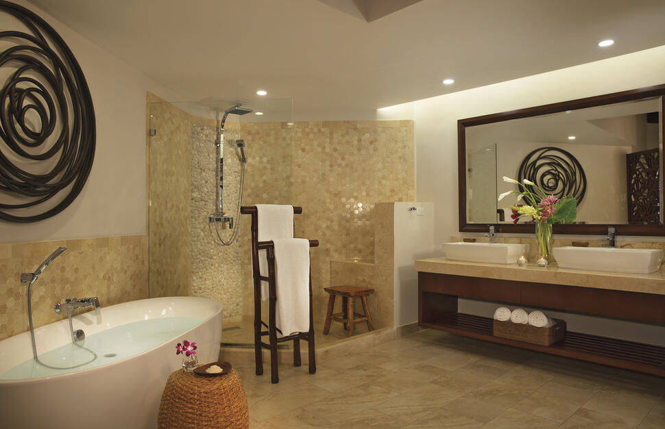Junior Suite Bathroom