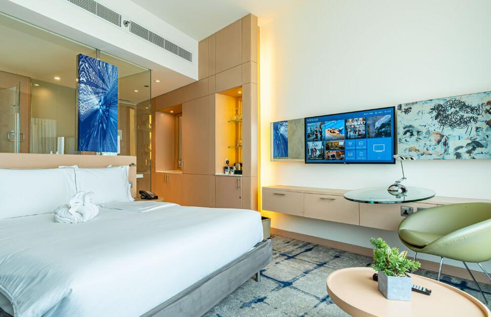 Hip Room