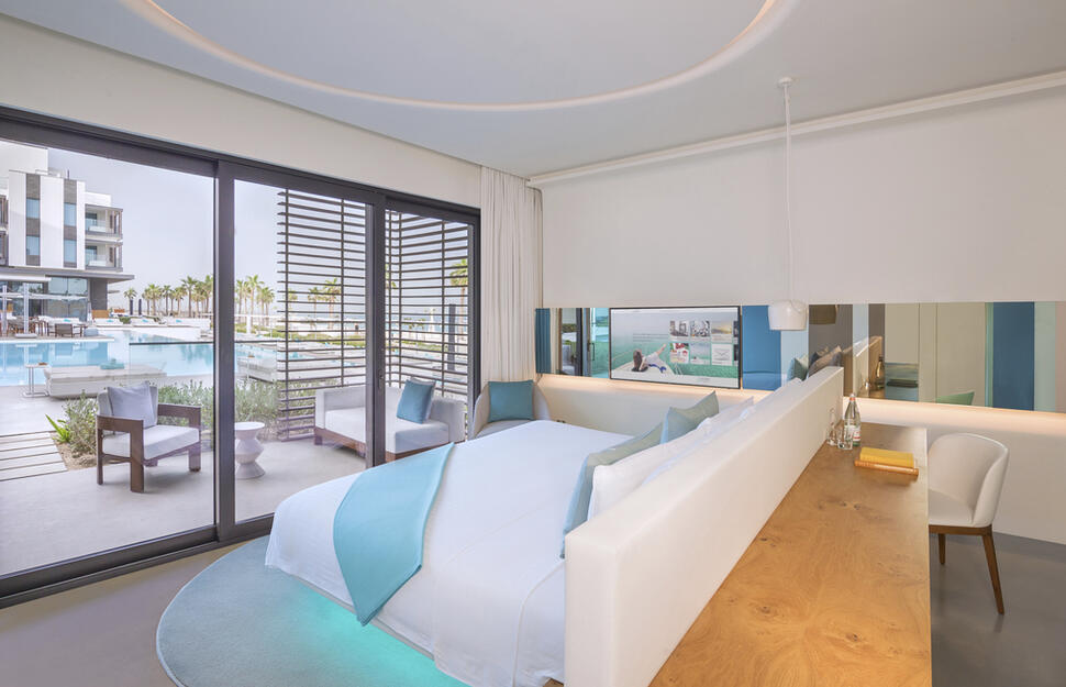 Luux Room