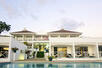 Bay De Luxe Rooms