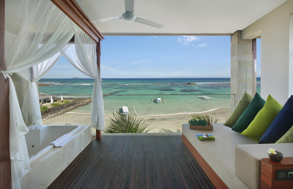 Luxury Ocean View Suite