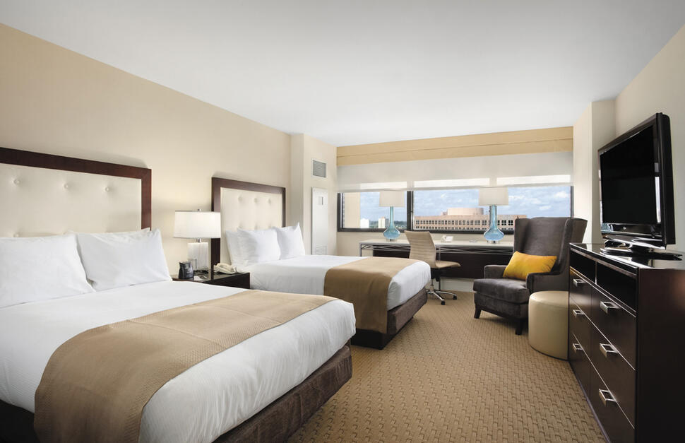 Standard twin room, Hilton Miami Airport, Miami, Florida, USA
