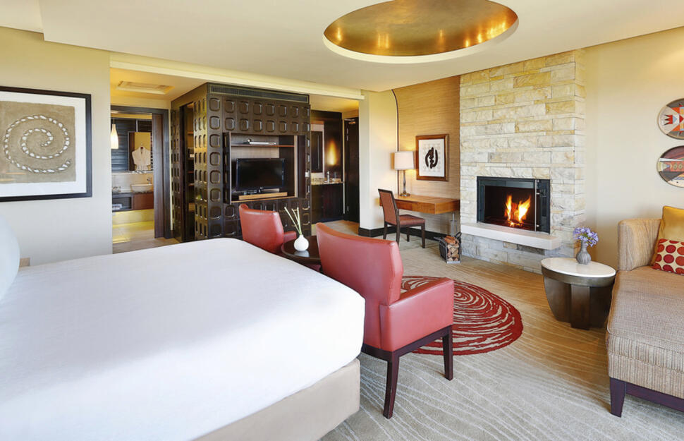 Deluxe Suite