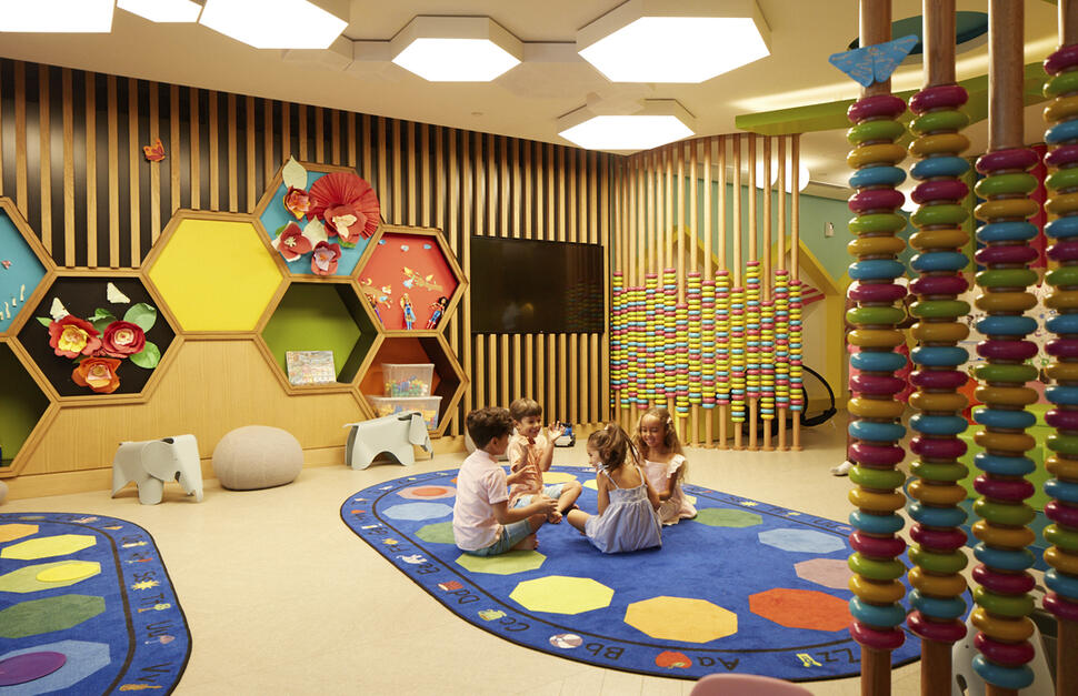 Empire kids' club