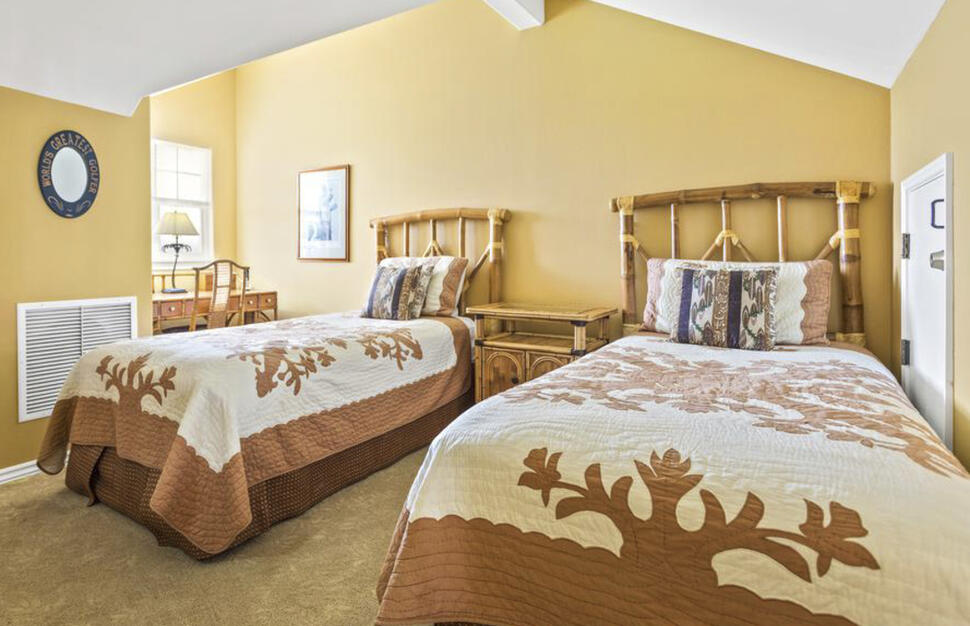 Twin room