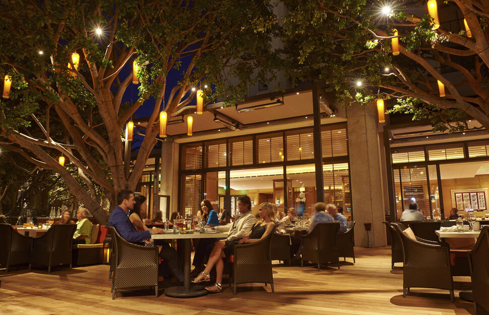 Oak Grill Terrace