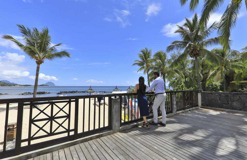 sun loungers, beacgh, ocean, Drinks service on the beach, Sands Suites Resort and Spa, Mauritius, Indian Ocean