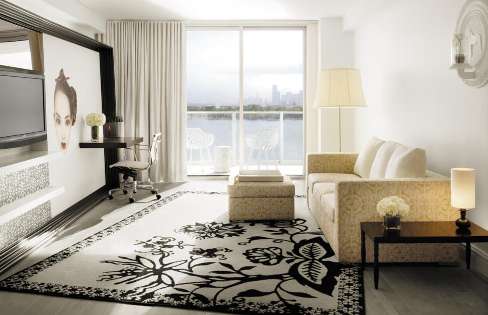Bay View Studio with balcony