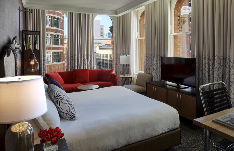 King Corner Reserve Room