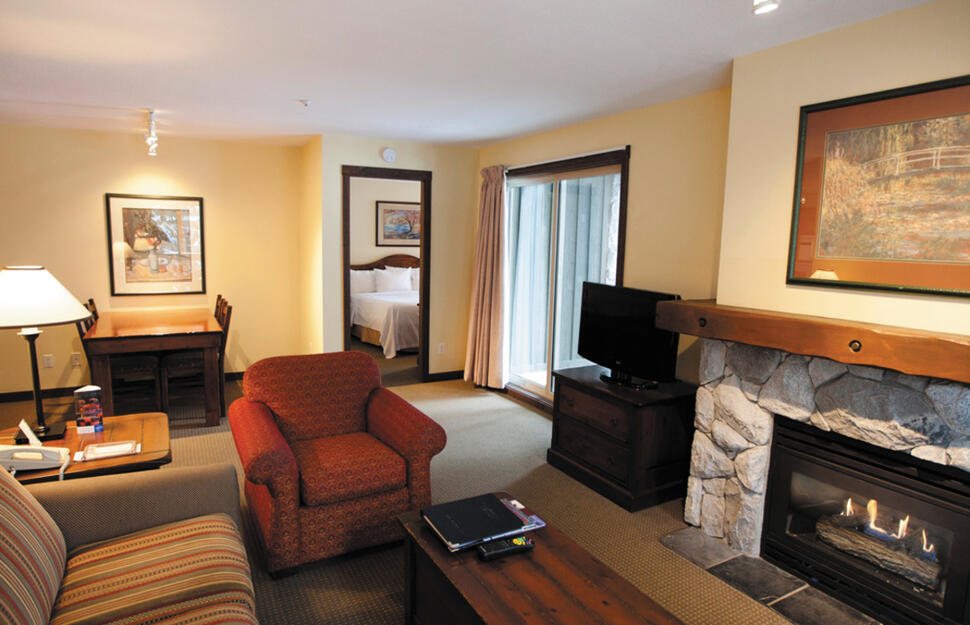 Lounge area of a 1-Bedroom Suite