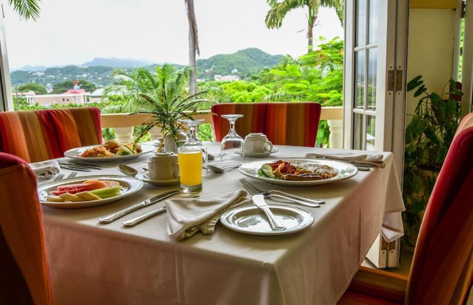 Deluxe One Bedroom Ocean View