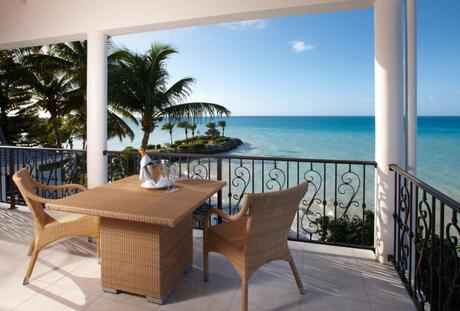 Deluxe Beachfront Room