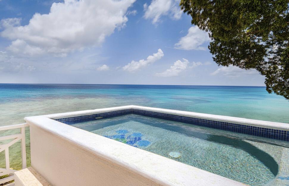 Luxury Ocean View 1-Bedroom Suite