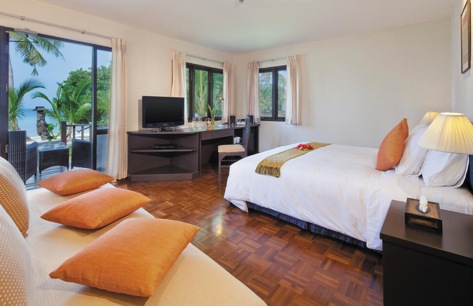 Beachfront Bungalow, Holiday Inn Resort Phi Phi, Thailand, Far East