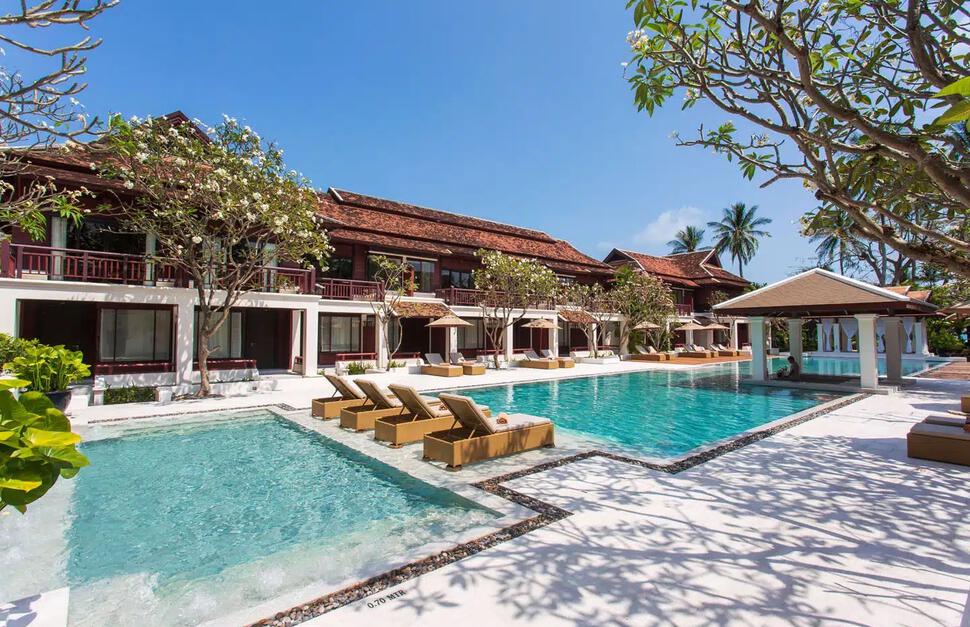 Beachfront at Chaweng Regent