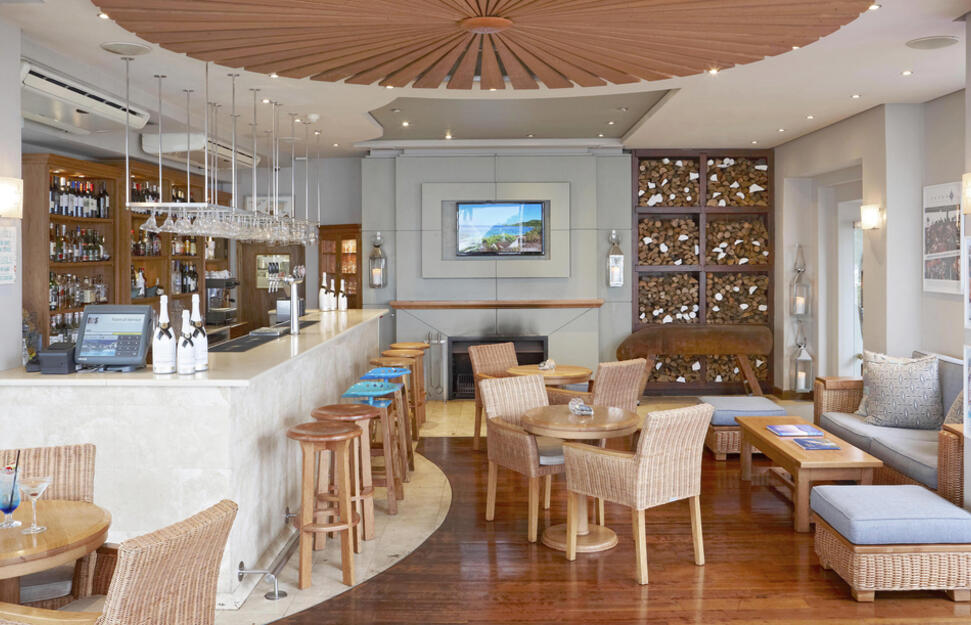Caamil's Bar