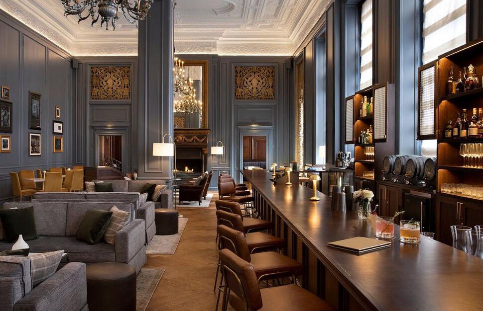 Lobby Lounge and Bar