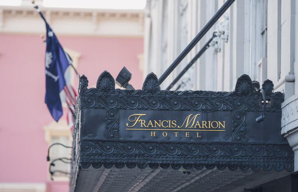 The Swamp Fox Restaurant & Bar, Francis Marion Hotel, Charleston, South Carolina, USA