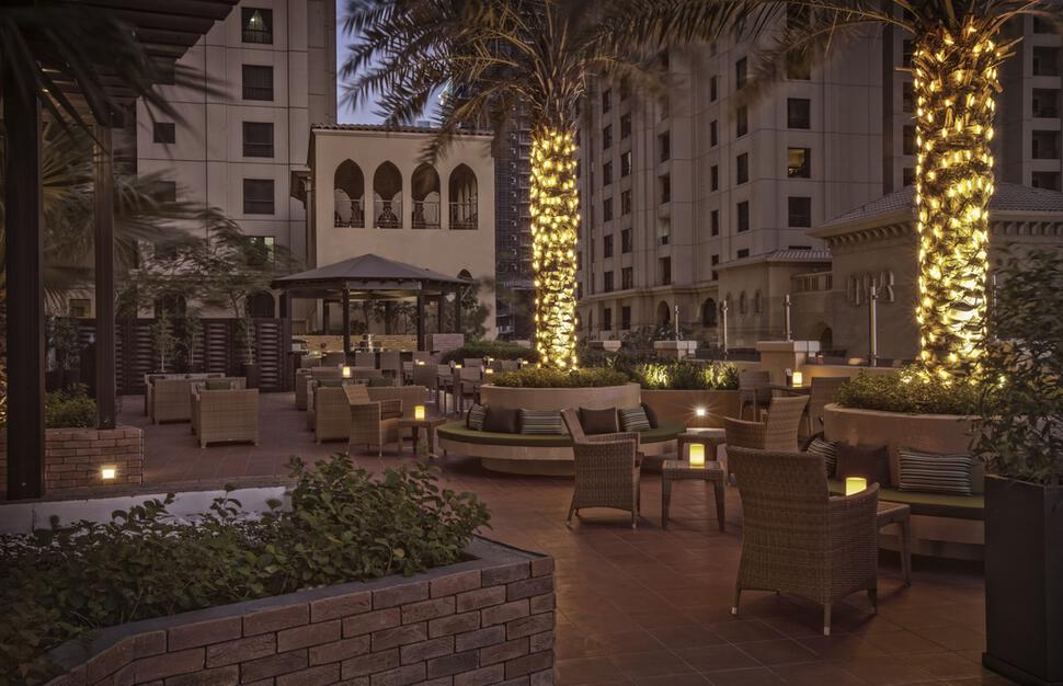 Fumo Lounge by Rosso