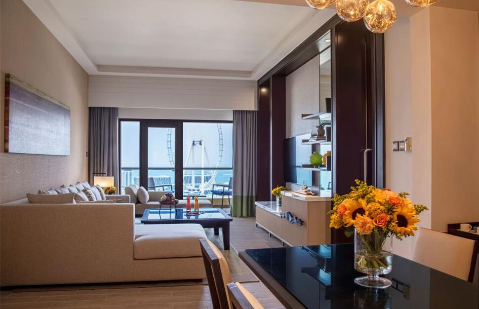 Seafront One Bedroom Suite with Balcony