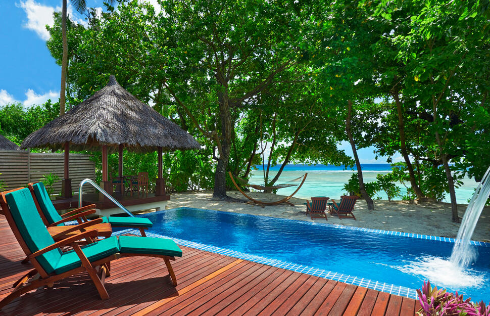 Deluxe Beachfront Pool Villa