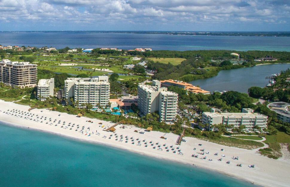 Guest Room King Beach View