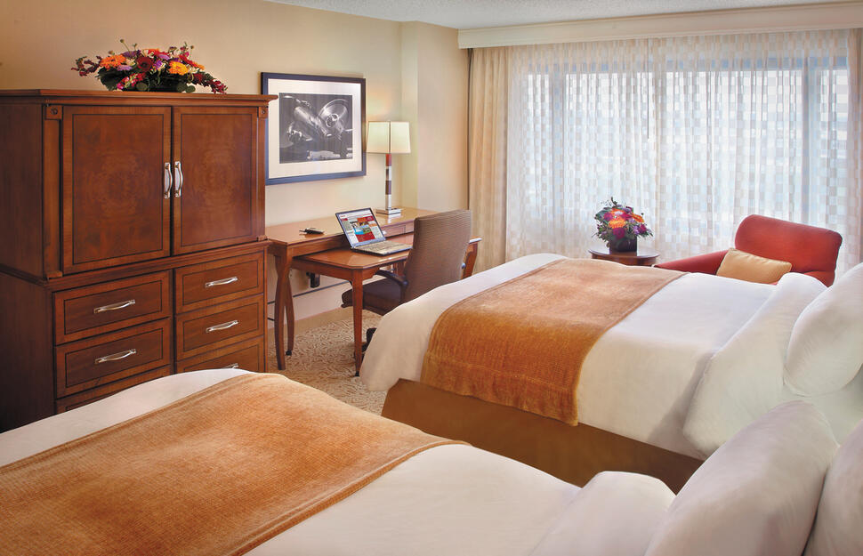 Double Bedroom, Newark Liberty International Airport Marriott