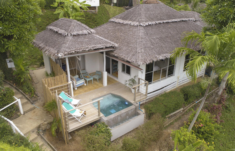 Plunge Pool Deluxe