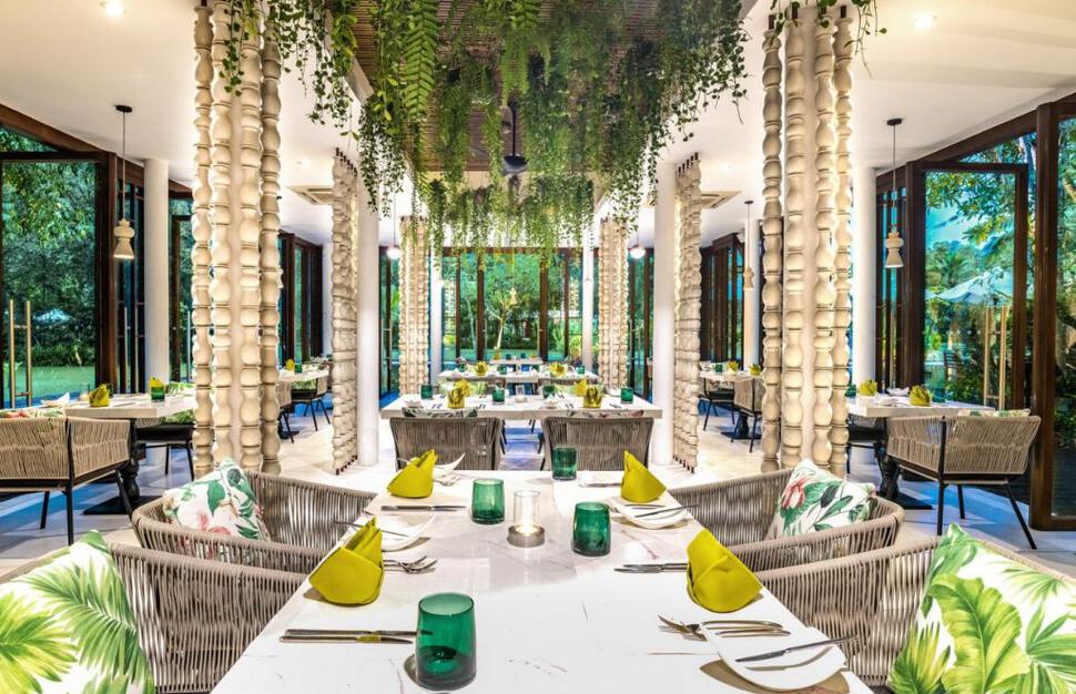 Private Waterfall Dinner for 2