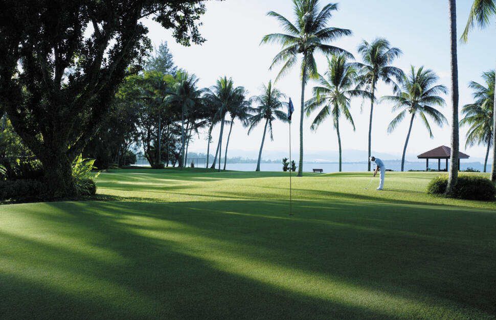9-Hole Pitch & Putt, Shangri-La's Tanjung Aru Resort & Spa, Kota Kinabalu