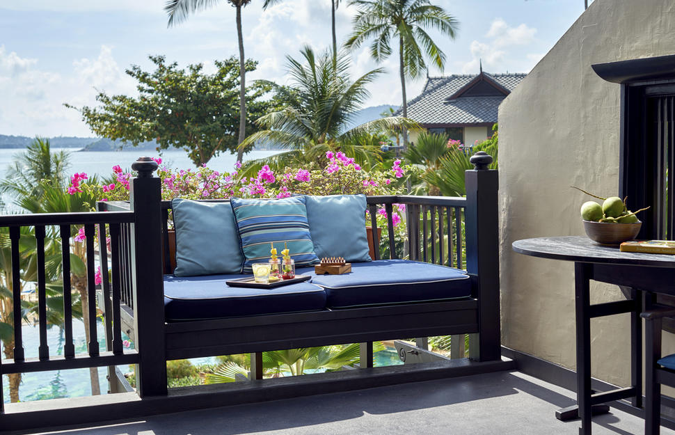 Premier Room, Anantara Bophut Resort and Spa, Koh Samui, Thailand, Far East.