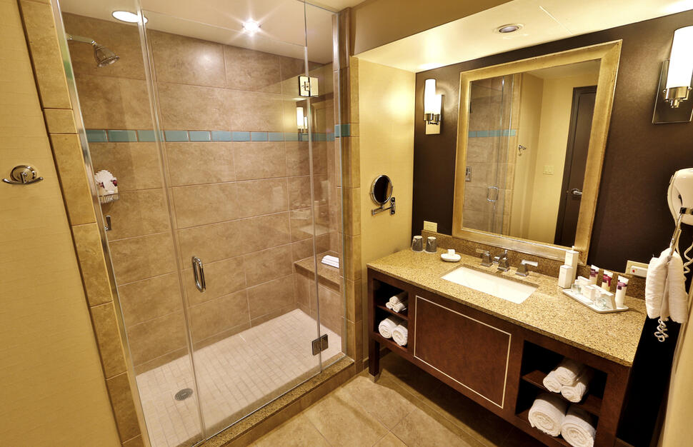 Waterfront Tower Luxury Room