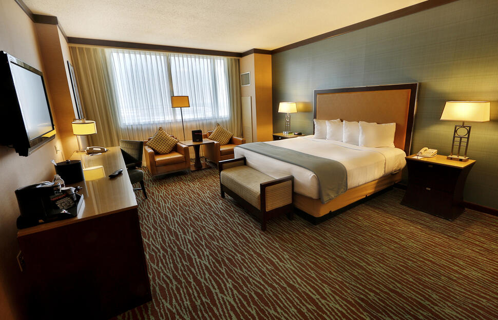 Waterfront Tower Luxury Room