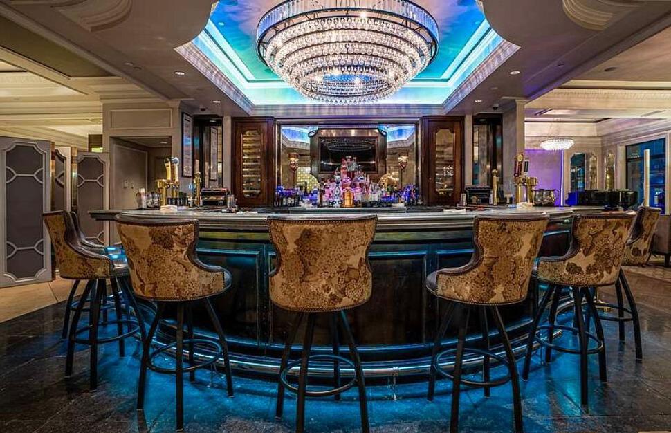 Carousel Bar and lounge, relax, drinks, Hotel Monteleone, New Orleans, Atlanta, Georgia, Deep South, USA