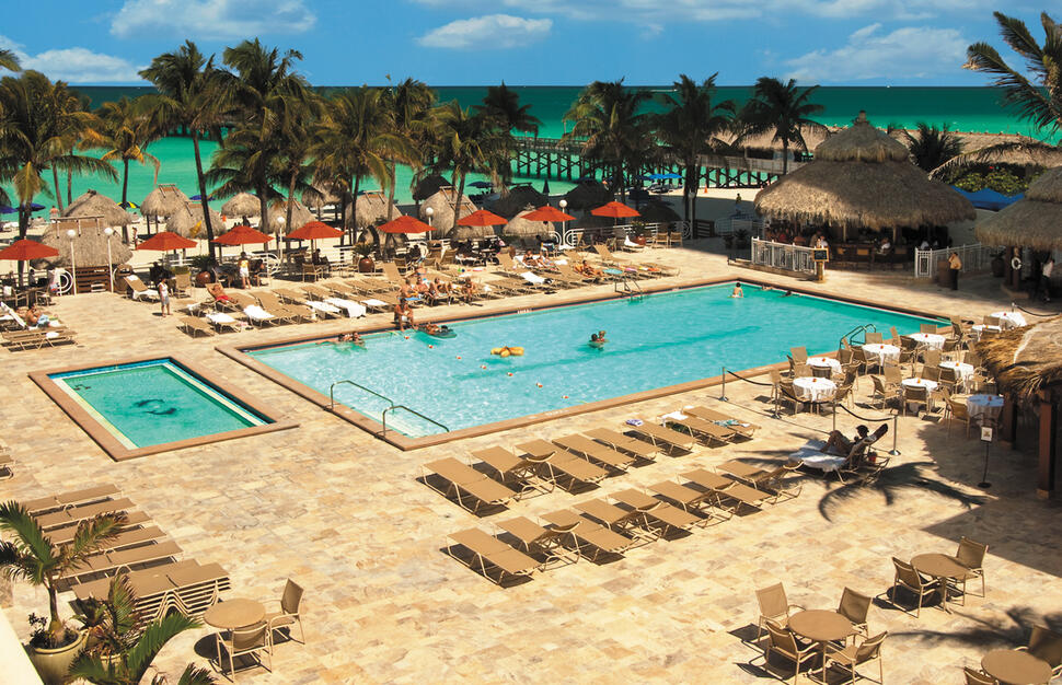 Swimming Pool, Newport Beachside Hotel and Resort, Miami Beach, Florida,