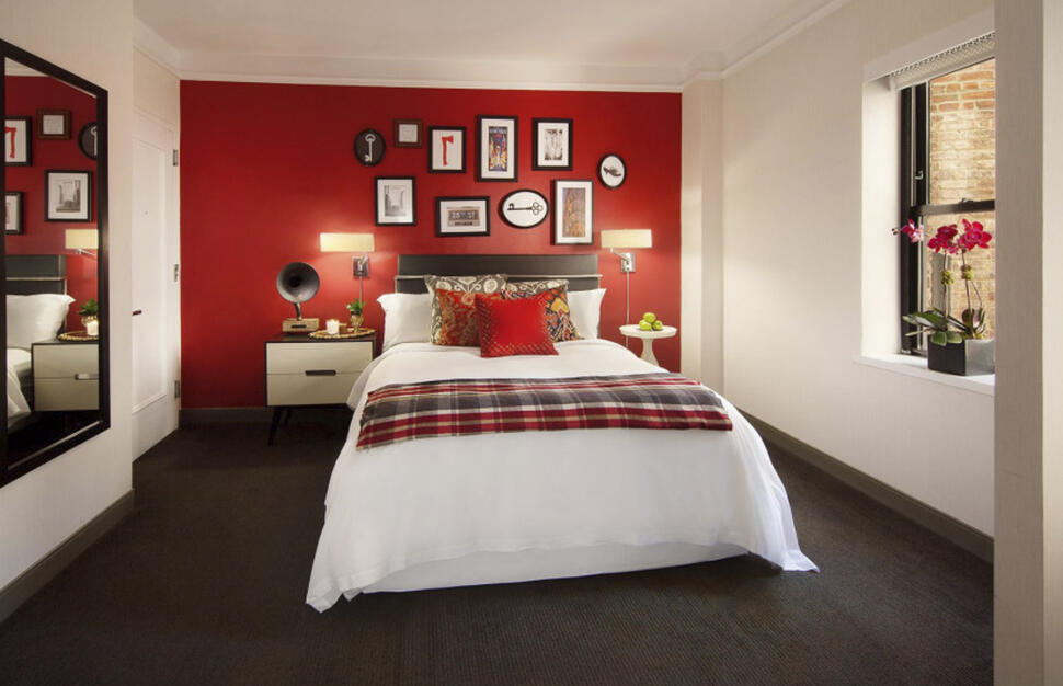 Deluxe Queen Room
