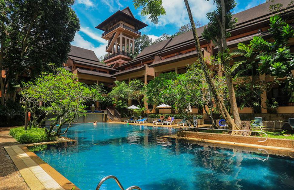 Superior Pool