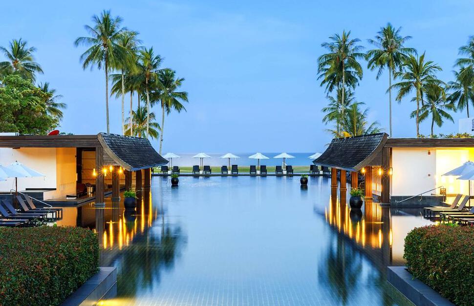 Deluxe Lagoon Pool Access