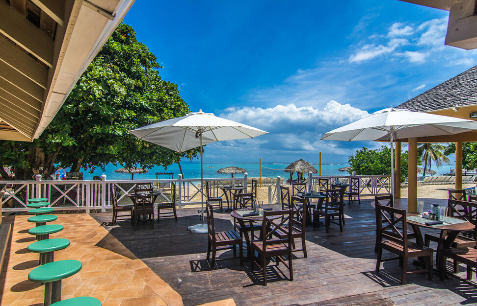 Aquamarina Beach Grill