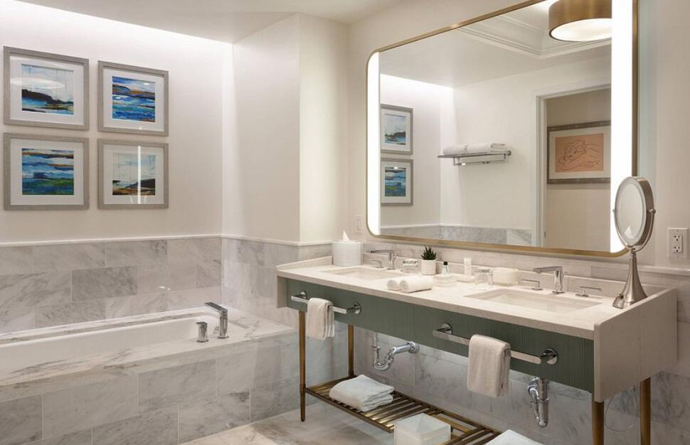Golf View Room