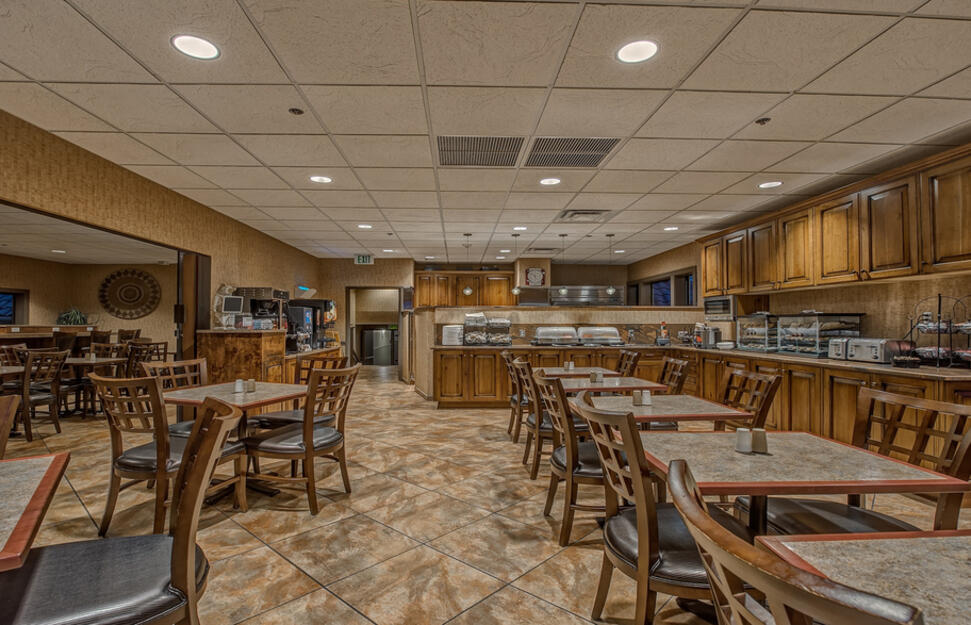 Breakfast Room
