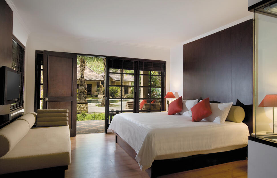 The Segara @ Village 2 Room