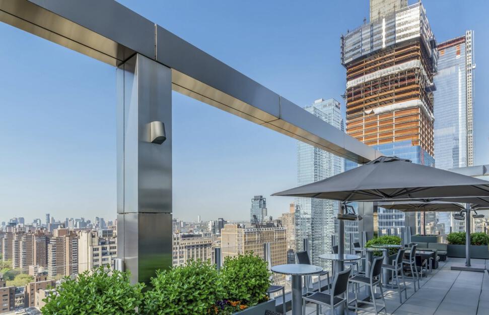 Skyline Lounge & Bar