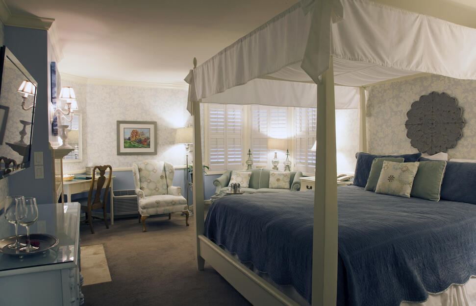 Deluxe King Room