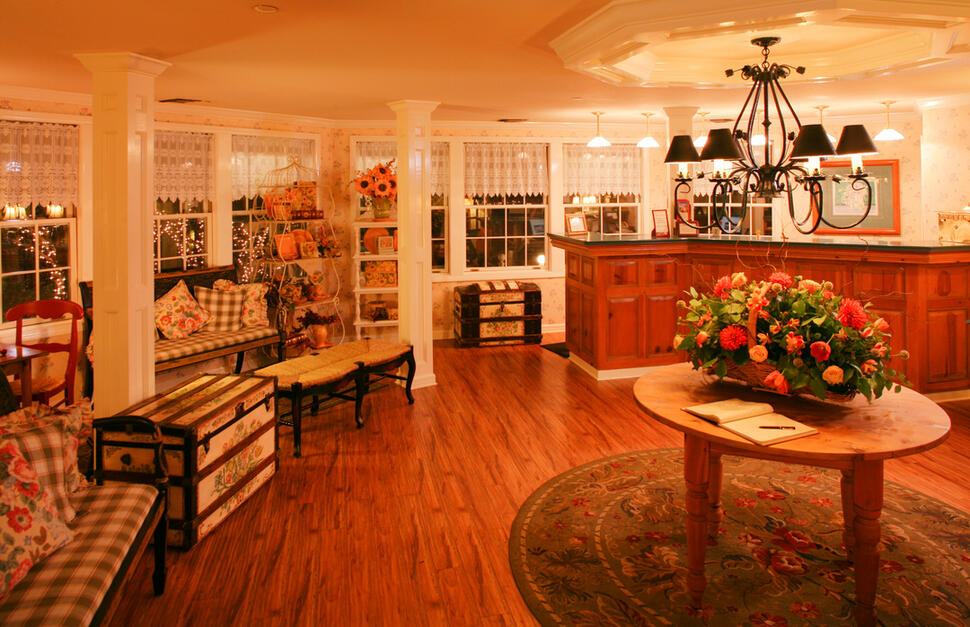 Lobby Area, Check-in, Reception, Front Desk, Apple Farm, Entrance, San Luis Obispo, California, USA, West Coast