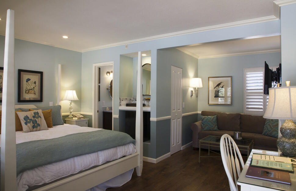 Standard King Room