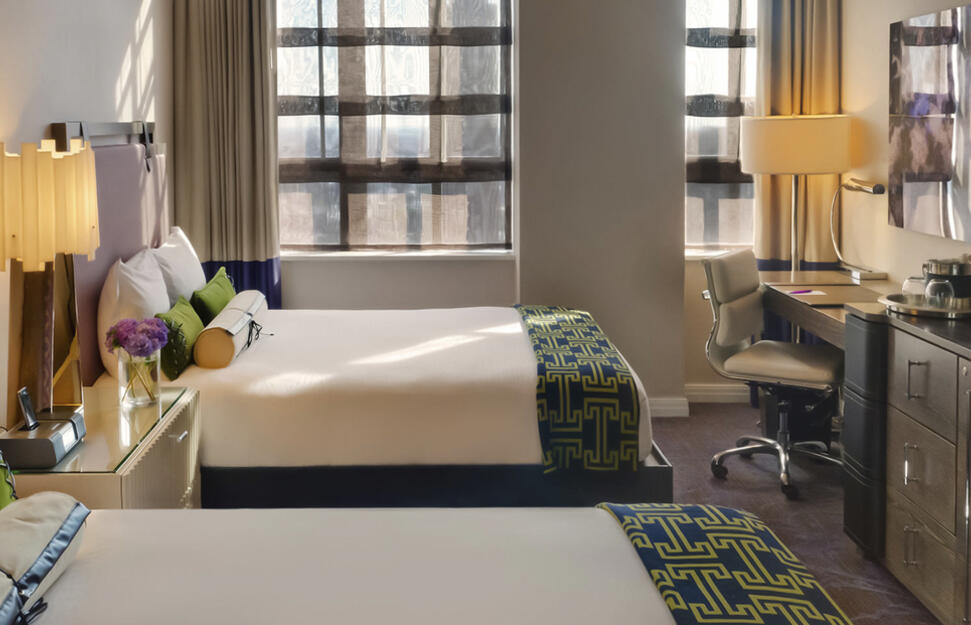 Queen Queen Deluxe Room