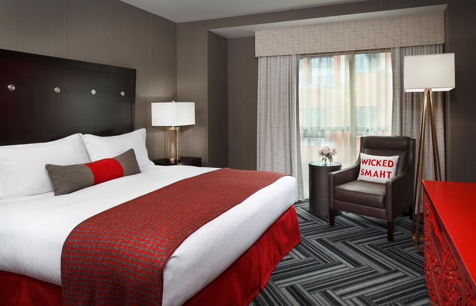 King Deluxe Room, The Onyx Hotel, Boston, USA.