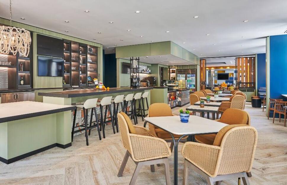 Watercraft Market & Lounge